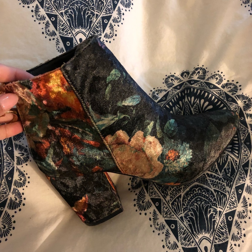 Floral patterned booties
